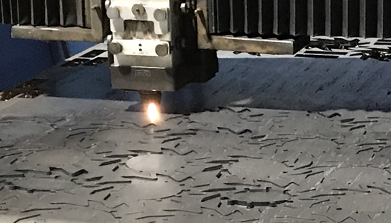 taglio-laser-piastre-acciaio