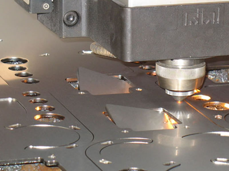 lavorazione-taglio-laser-lamiere-metalli